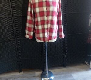 Lee Red and White Plaid Button-Down Shirt
